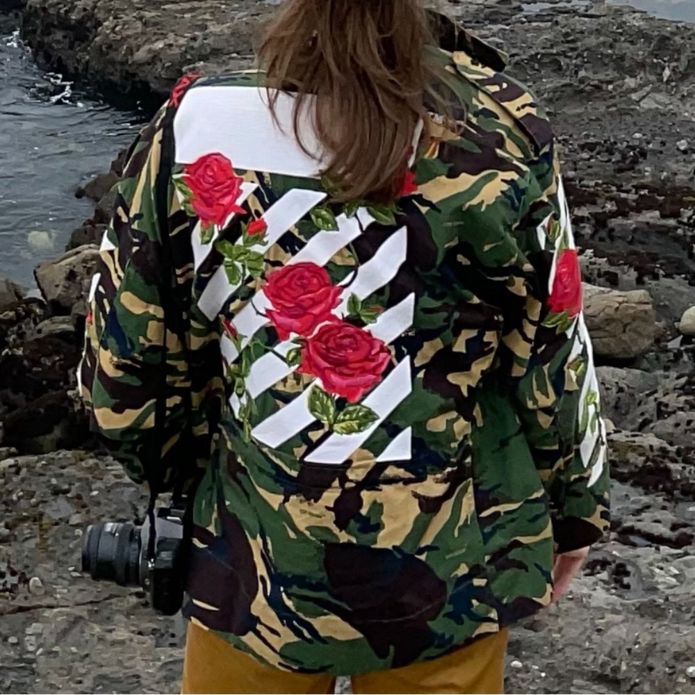 Off-White Camouflage Jacket with Roses - Picture 6 of 6